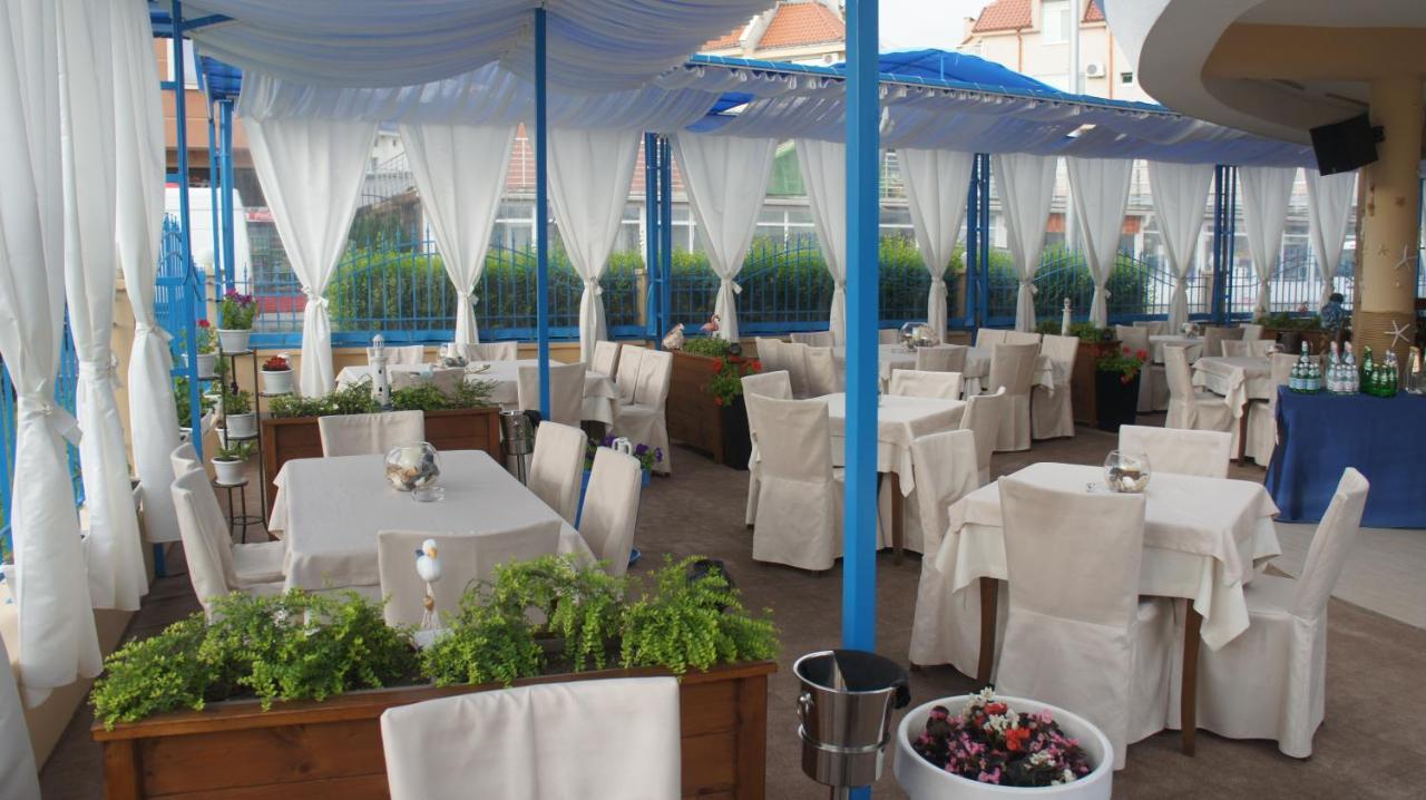 Семеен Хотел "Кораб Ренеса" Ravda Exterior photo